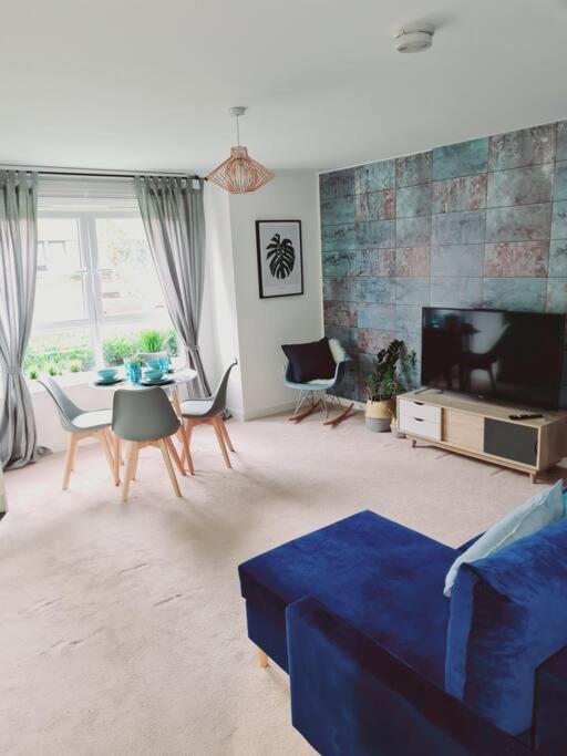 Stylish 2 Bedroom Apartment / Free Gated Parking Glasgow Exterior foto